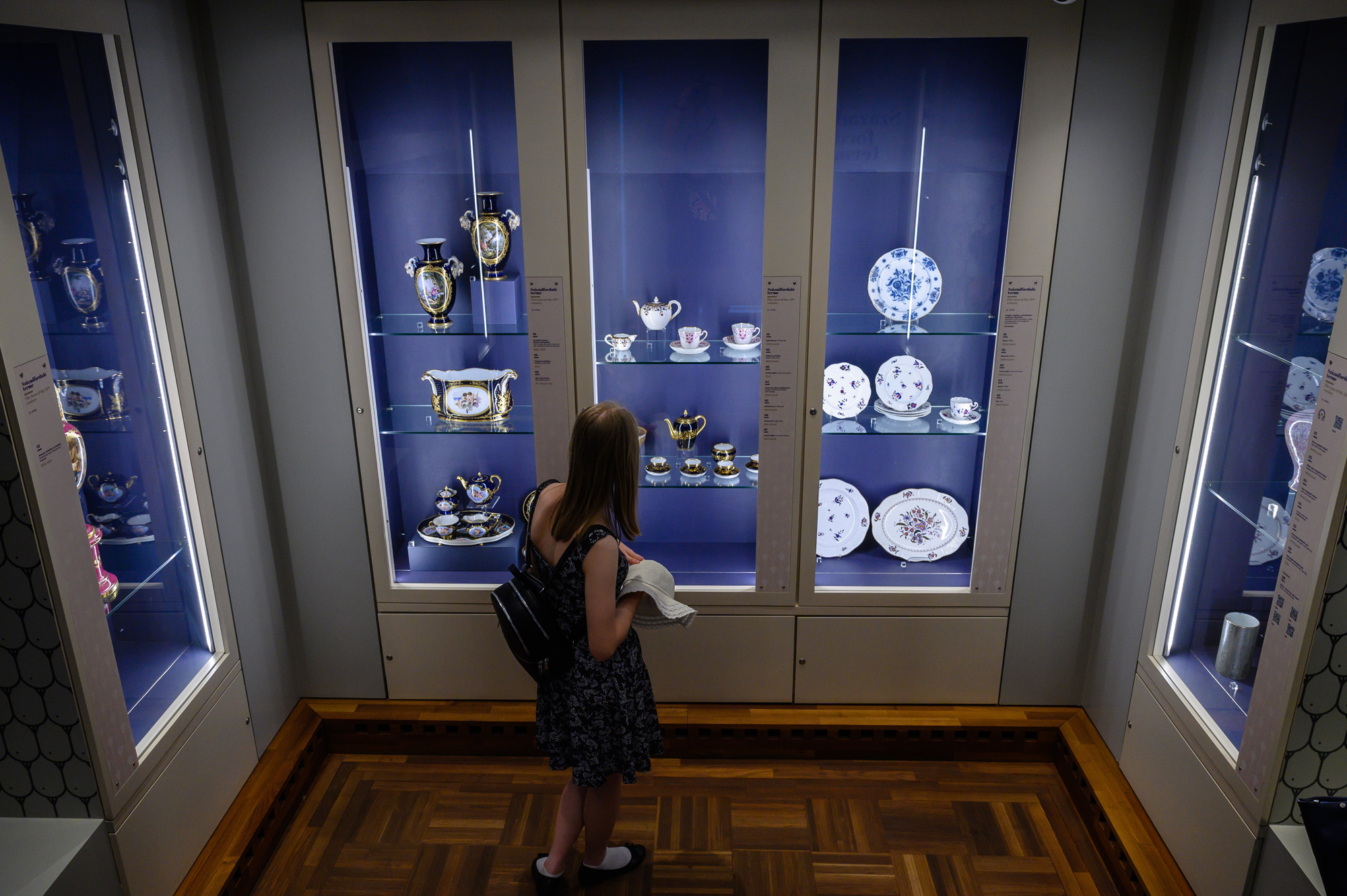 Herendi porcelánokat felvonultató kiállítás nyílt Sanghajban